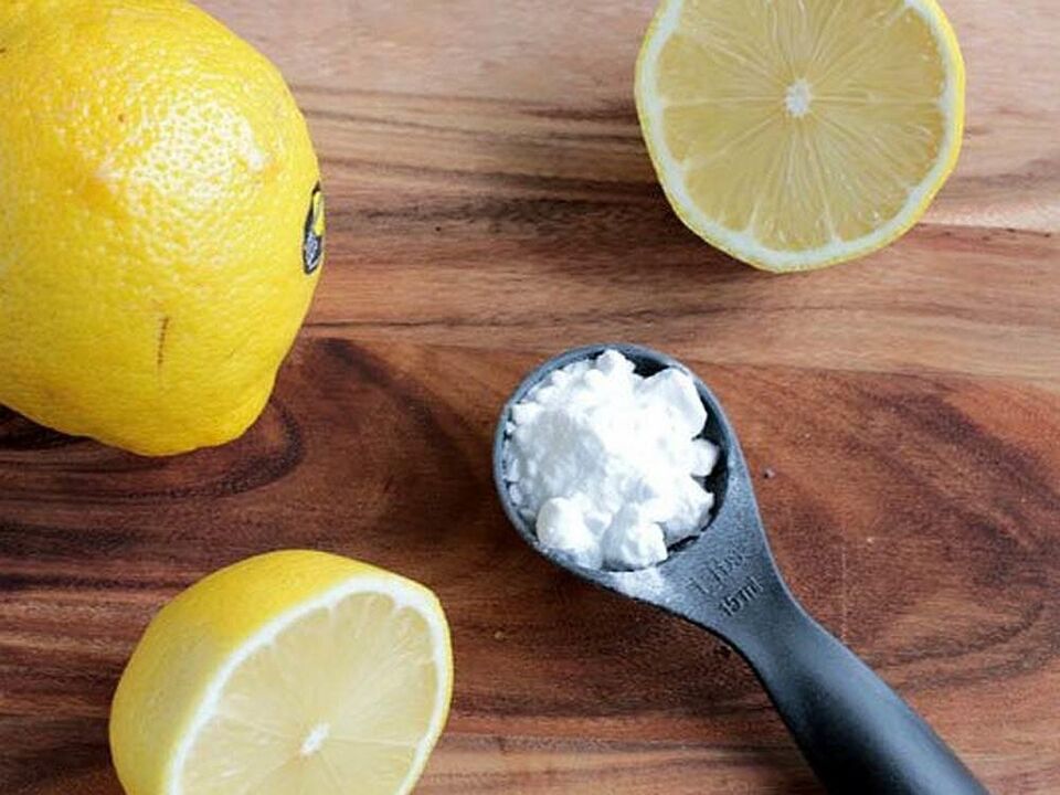 Zitrone und Limonade gegen Zehennagelpilz